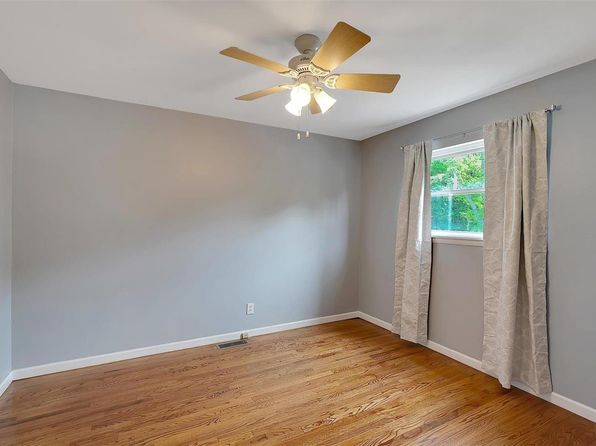 623 Butler Dr, Eureka, MO 63025