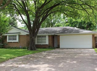 7335 Beechnut St, Houston, TX 77074