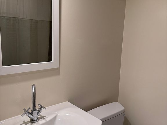 5th image of 34 Heather Ave