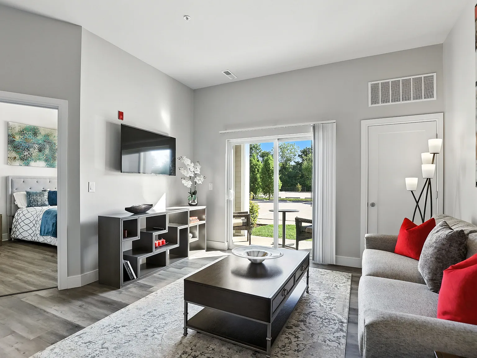 Trace Apartments — Photo 4