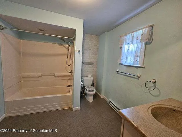 624 Court St — Photo 5