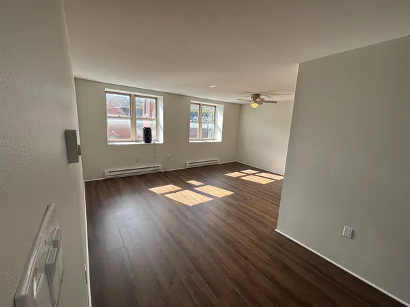 101 Pine St #10, Tamaqua, PA 18252