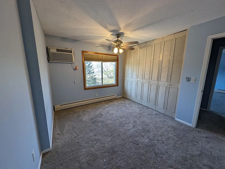 10301 Cedar Lake Rd #319 — Photo 14