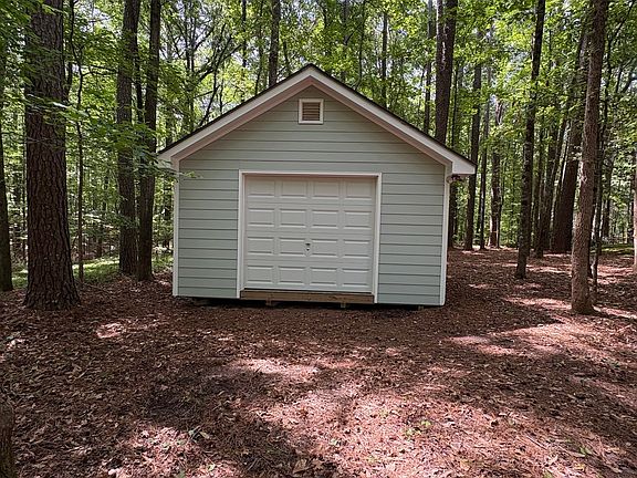5th image of 190 Rockington Dr