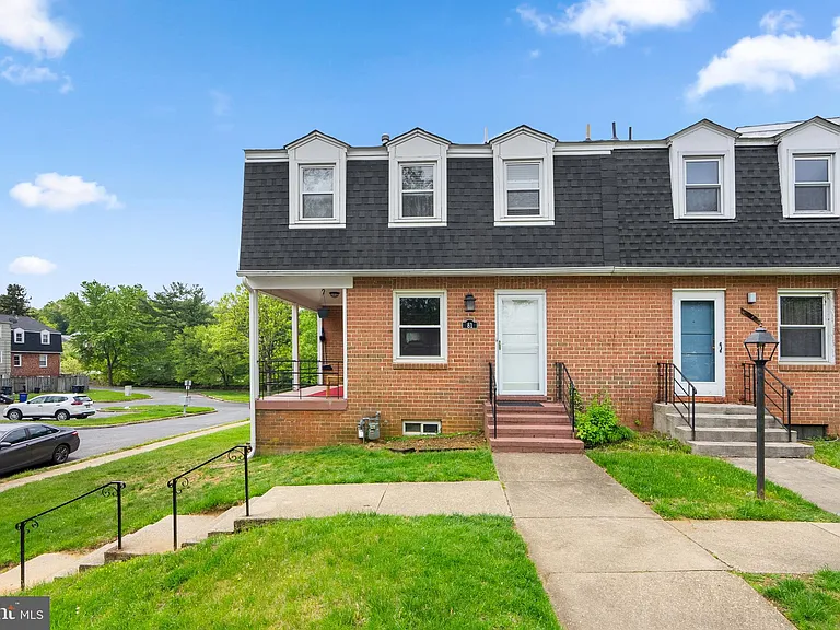 81 Watkins Park Dr #41 — Photo 3