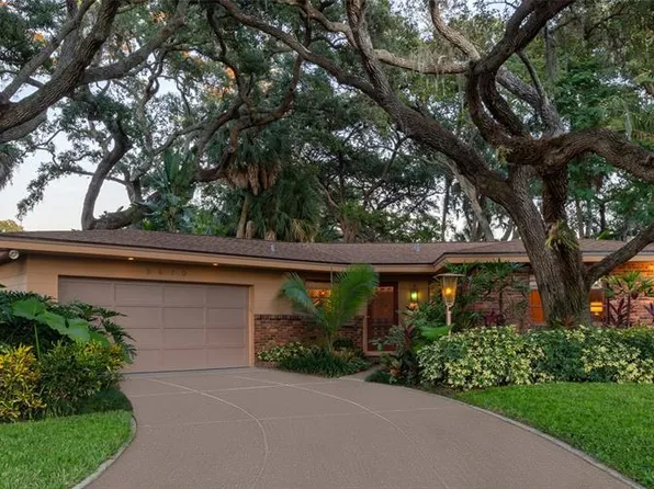 5670 11th St S, Saint Petersburg, FL 33705