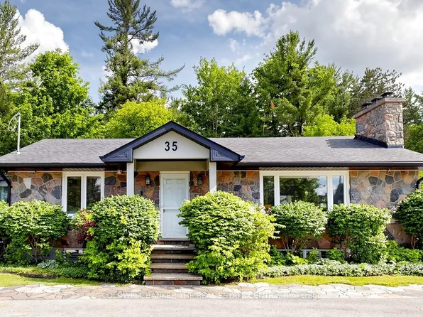 35 Parkside Dr, East Gwillimbury, ON L9N 1G2