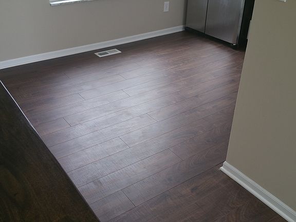 5th image of 953 Radbourne Dr