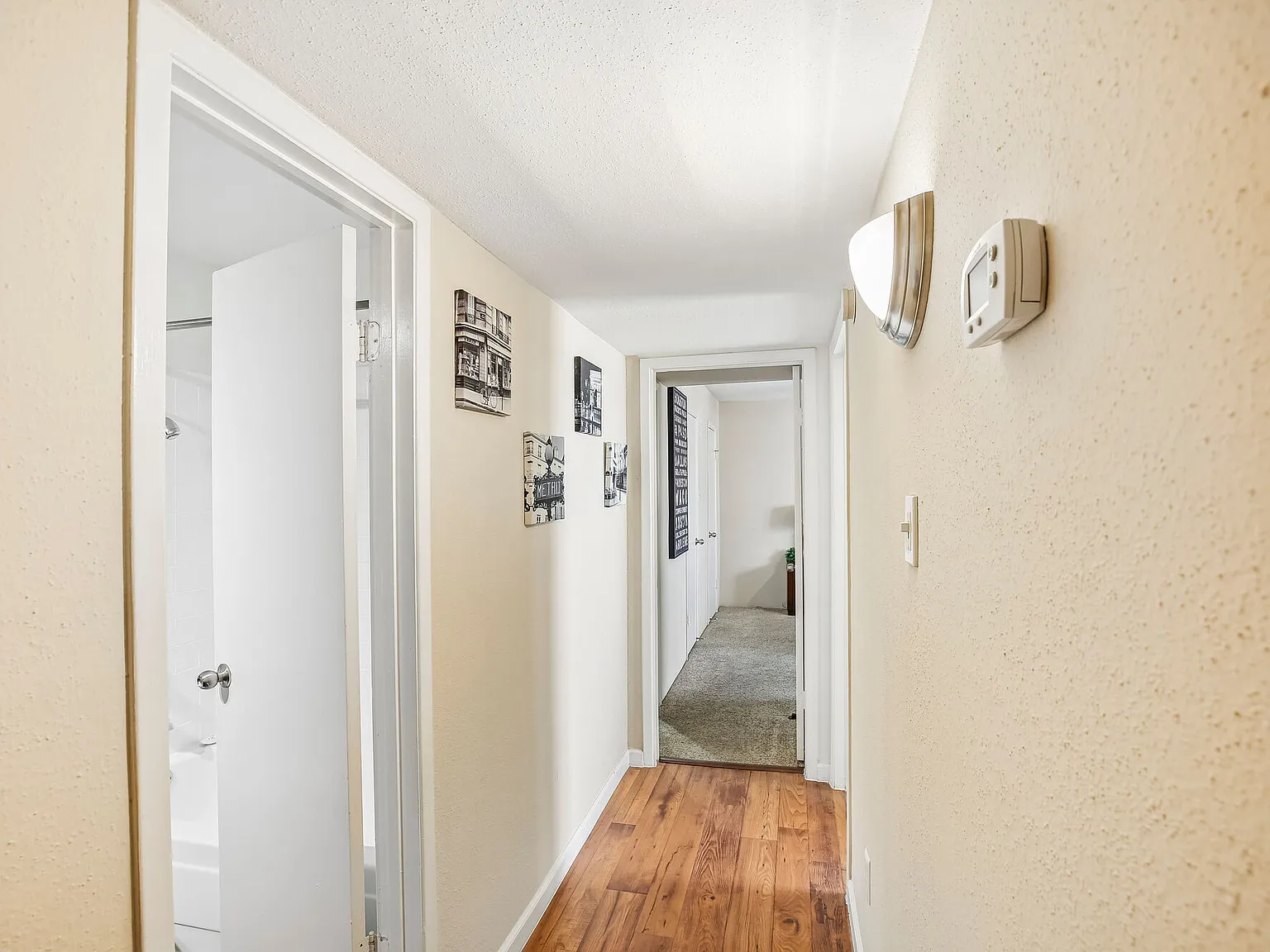 Kendall Manor Apartments — Photo 3