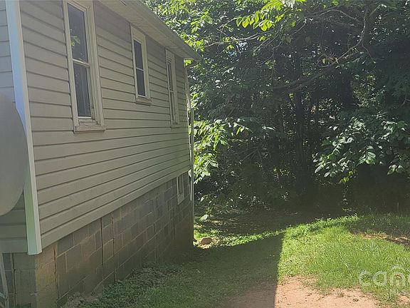 5th image of 335 Rosenwald School St