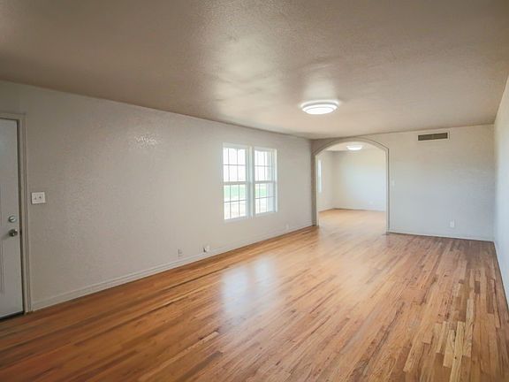 5th image of 12307 N Farm Road 2528