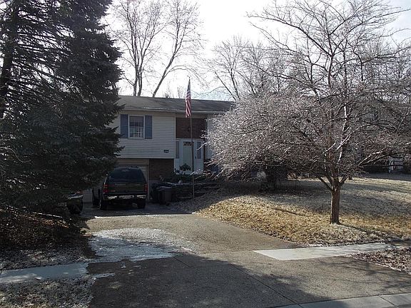 2nd image of 8683 Fordham Ct