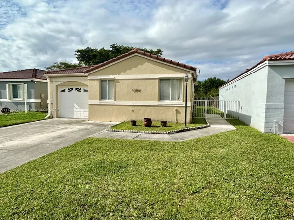 17042 SW 142nd Pl, Miami, FL 33177