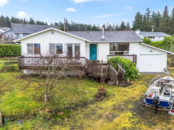 37740 Vine Place NE, Hansville, WA 98340