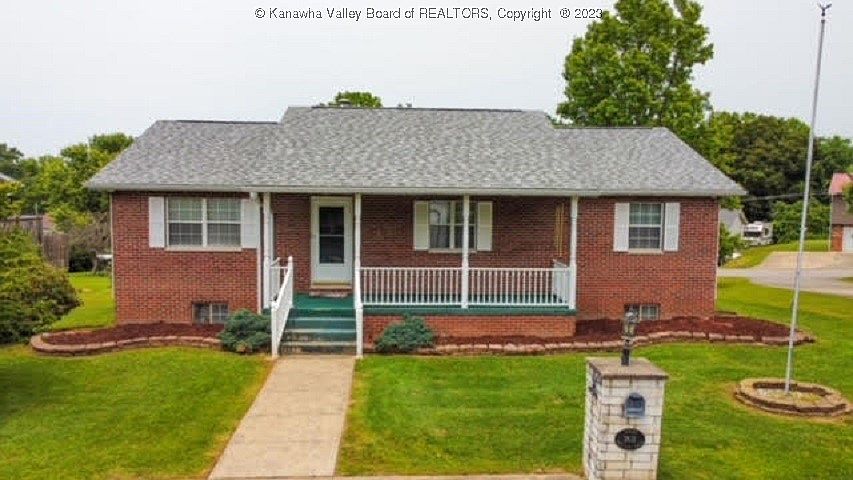 1st image of 250 Raceview Dr
