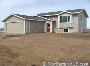 20 Spruce Dr, Staples, MN 56479