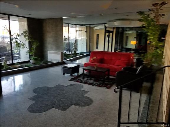 3rd image of 52 Yonkers Ter APT 2D