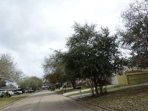 5th image of 3109 Mariner Dr