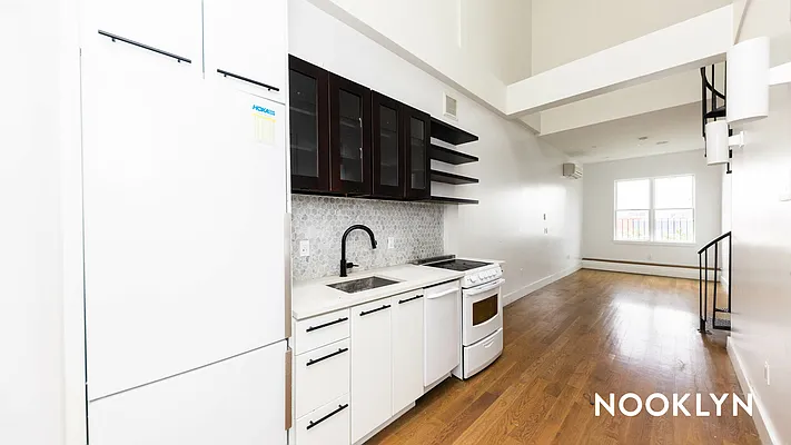 Rented by Nooklyn NYC LLC | media 45