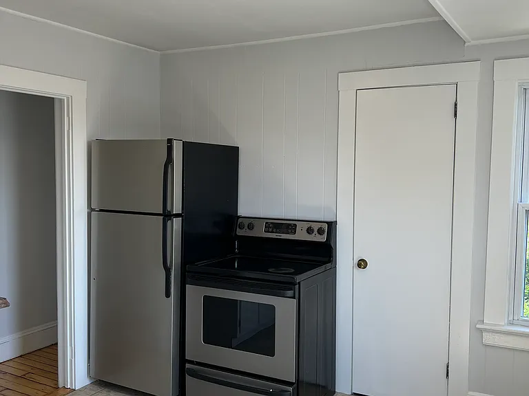 15 Warner St #2 — Photo 5