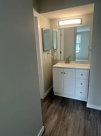 926 Westbrooke Way #8 — Photo 9