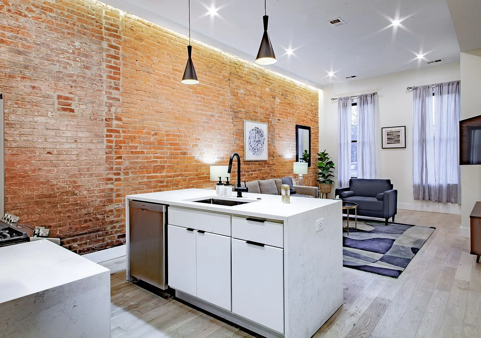 Cap Hill PAD — Photo 3