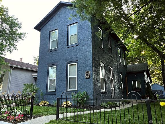 2nd image of 44 Henry St