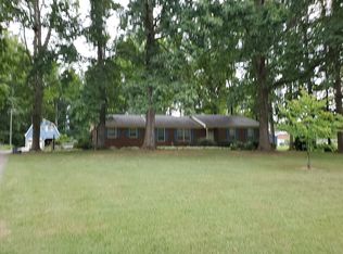 5302 Hiddenbrook Dr, McLeansville, NC 27301