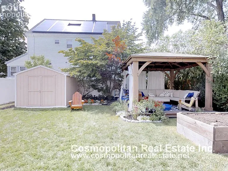 41 Winchester St — Photo 3