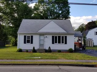 14 Harwood St, Oxford, MA 01540