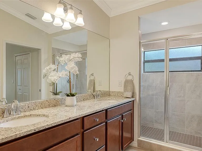 5710 Palmer Cir #201 — Photo 29