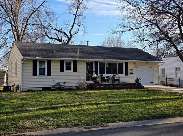 1911 NE 55th St, Kansas City, MO 64118