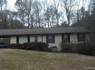 517 Flat Rock Cemetary Rd, Mount Holly, NC 28120