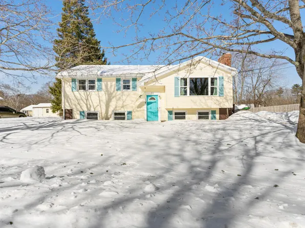 59 Constitution Drive, Westbrook, ME 04092