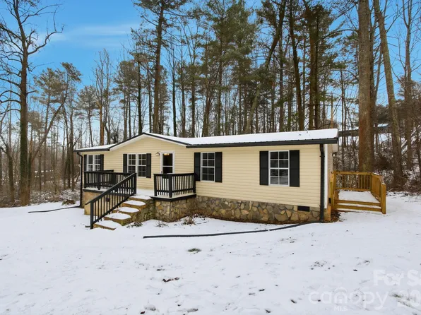 517 Ridgeway Pl SW, Lenoir, NC 28645