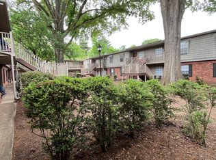 3820 Country Club Rd APT B, Winston Salem, NC 27104