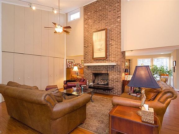 5th image of 605 Briarwood Dr
