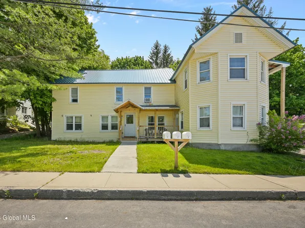 6 Roosevelt Avenue, Stamford, NY 12167