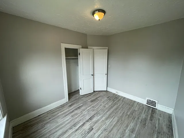 10806 Fidelity Ave #UP — Photo 14