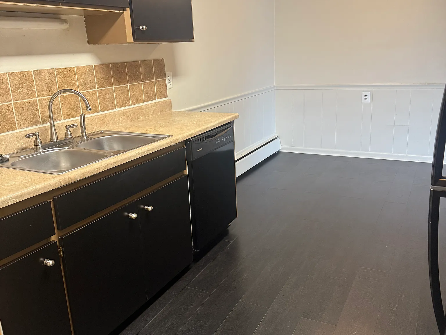 2 bed, 900 sqft, $1,200 — Photo 4