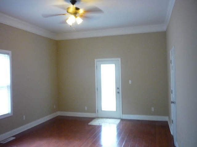 2nd image of 1527 Rupert Rd