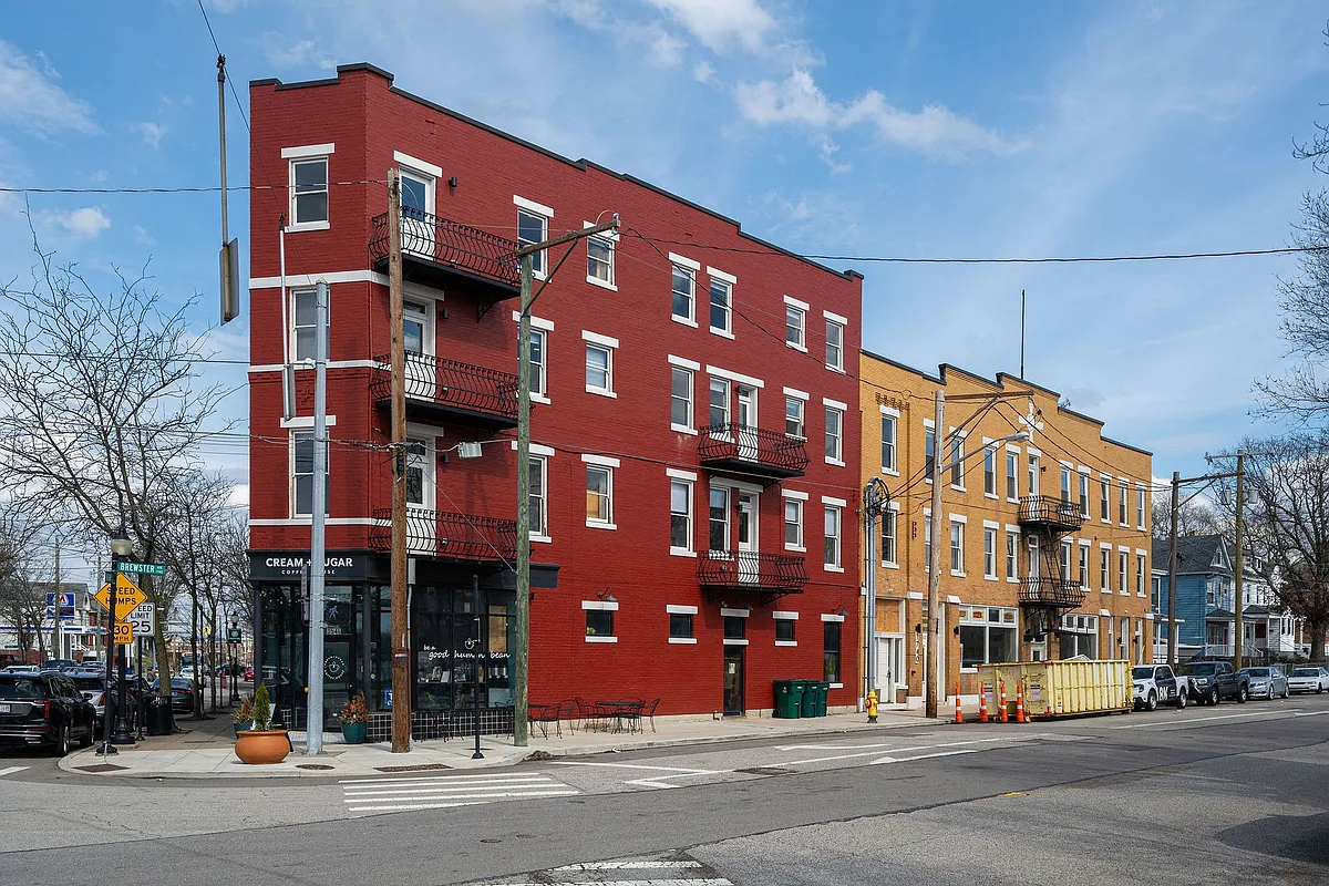 Building Photo - 1740 Brewster Ave