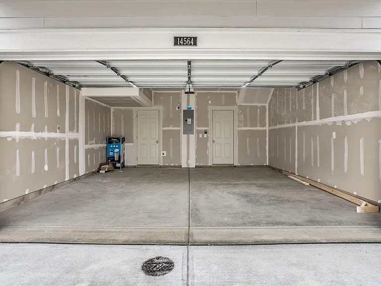 14564 Pomona Ln — Photo 31