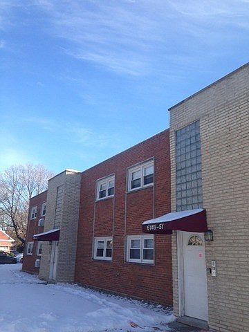 1st image of 6149 W Thorndale Ave #A
