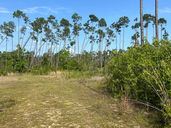 9712 Sweetfield Ln, Southport, FL 32409