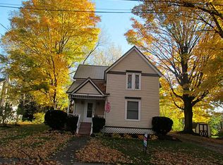 39 Bank St, North East, PA