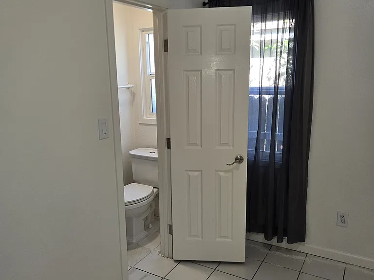 18 E 56th St #18 — Photo 11
