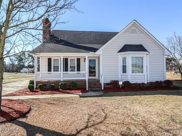 6100 Tar River Cove Drive, Rocky Mount, NC 27803