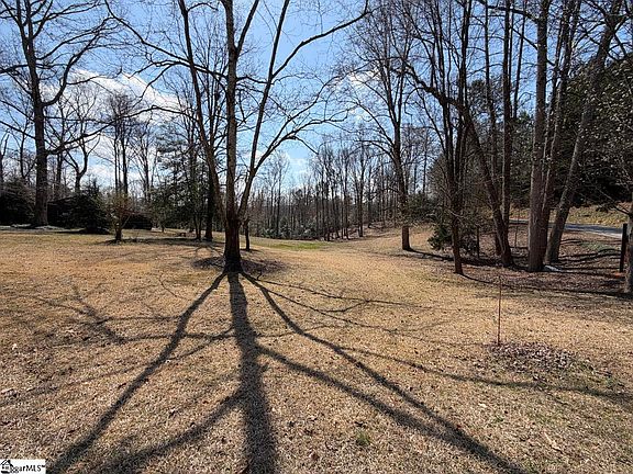 3rd image of 111 River Ridge Dr