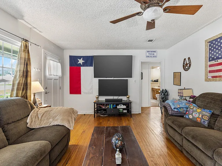 3508 W Biddison St — Photo 28